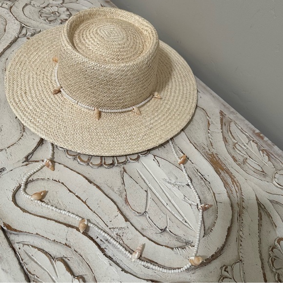 lack of color seashell boater hat - Picture 5 of 6